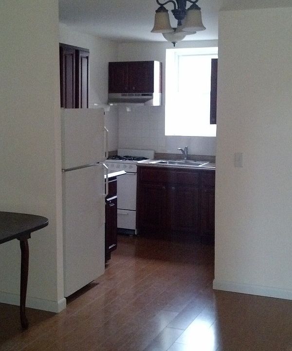 1st image of 299 Columbia St APT 3