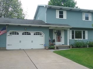 2137 Delphos Dr, Erie, PA