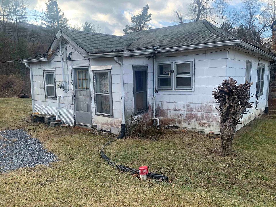 2nd image of 100 Edgewood Ln