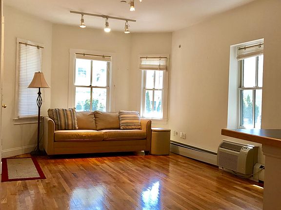 3rd image of 277 River St #1