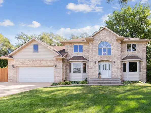 720 McKnight Rd S, Maplewood, MN 55119