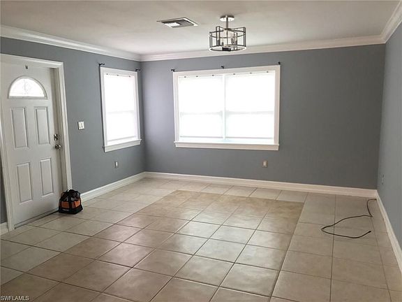 3rd image of 969 San Remo Ave