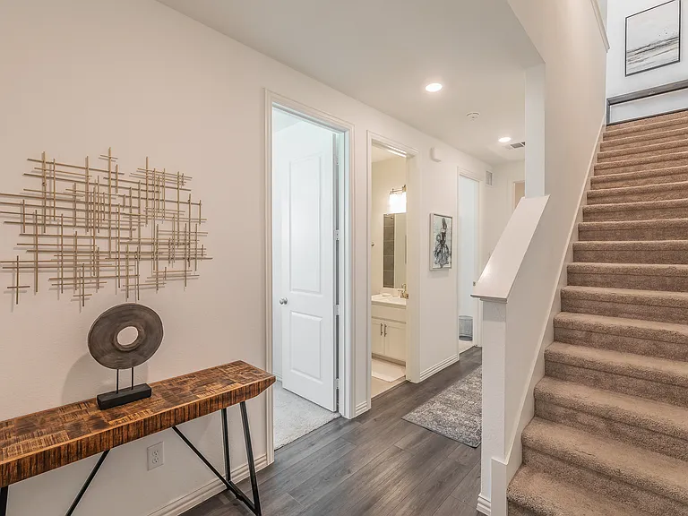 7535 Millingston Rd — Photo 2