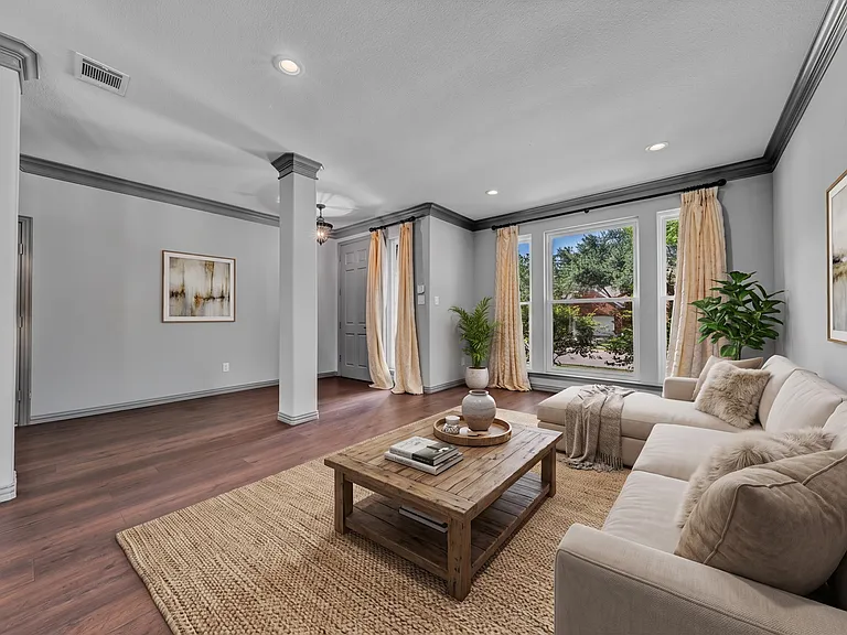 2417 Bonham Trl — Photo 20