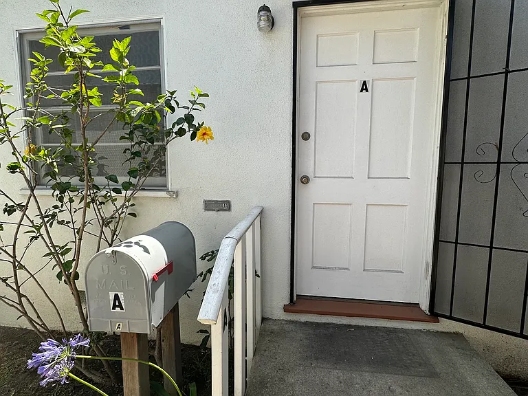 1535 Harvard St #A — Photo 15