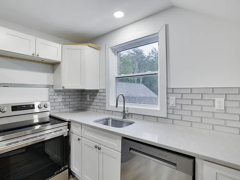 127 Evergreen Ln — Photo 49