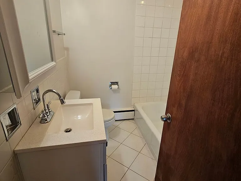 2727 Central St #1S — Photo 9