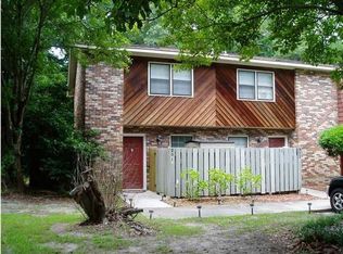 201 Saint Charles Ct, Charleston, SC 29407