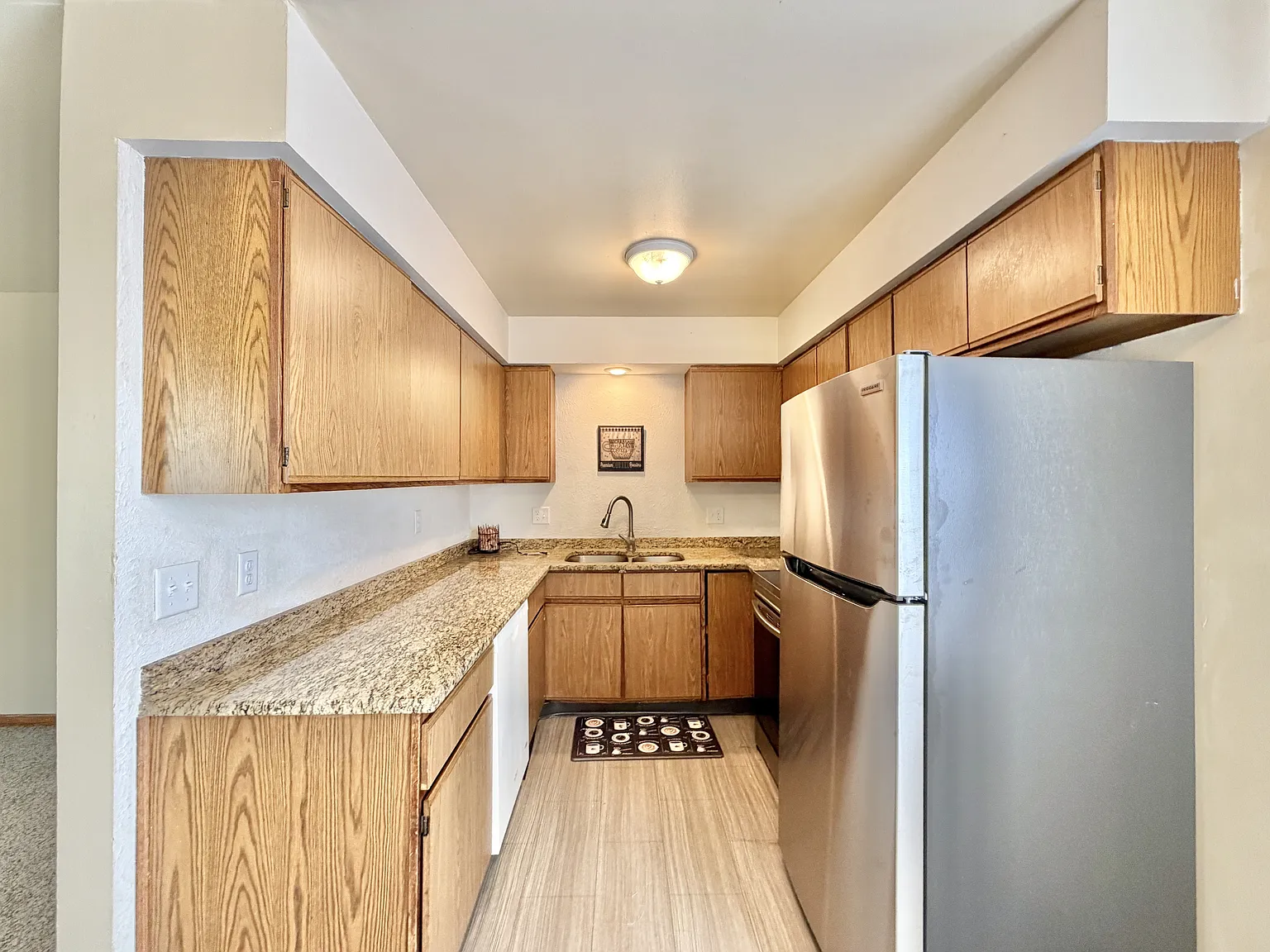 2658 Chesapeake Dr - 2658 — Photo 4