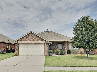 1729 SW 31st Ter, Moore, OK 73160