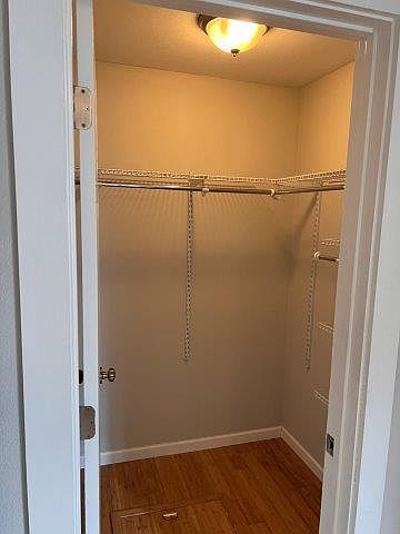 Walk in closet