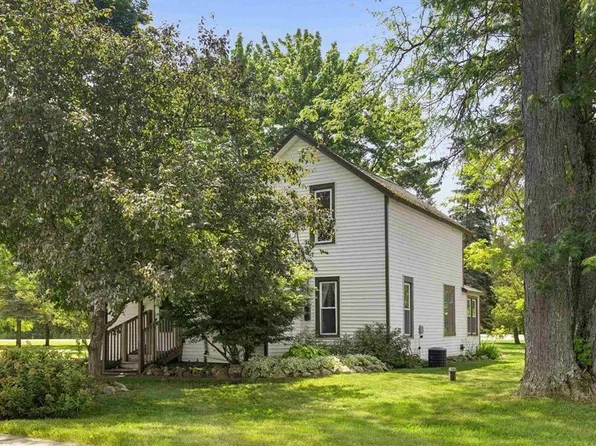 17071 1st St, Copemish, MI 49625