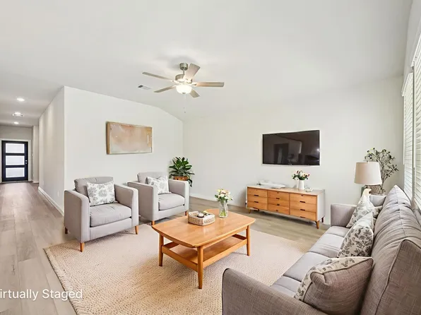 18463 Landing Mdws, New Caney, TX 77357