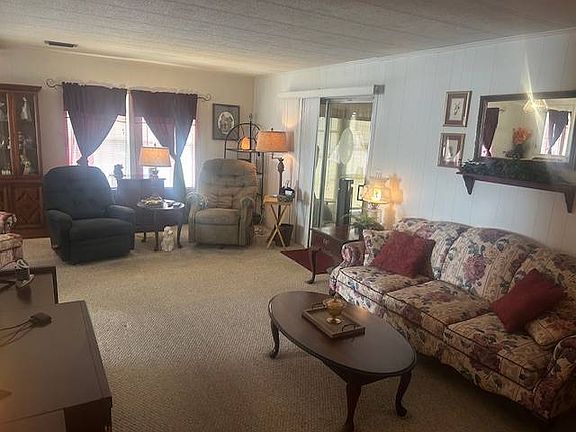 5th image of 5086 Damsen Cir