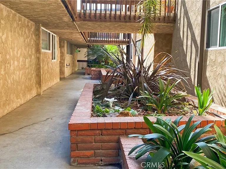 5901 Canterbury Dr #11 — Photo 15