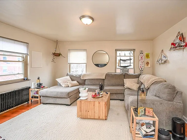 2361 Ravine St #5 — Photo 3