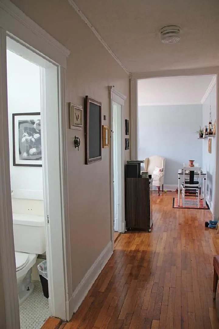 NO FEE! Pet Friendly, Affordable Apt Near T! Heat and Hot Water Included — Photo 2