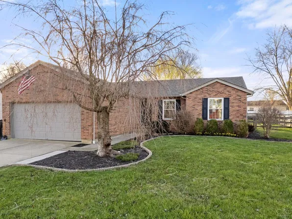 6036 Sean Cir, Blanchester, OH 45107