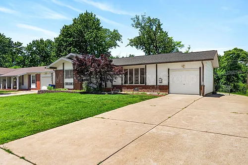 2765 Chelsea Dr Photo 1