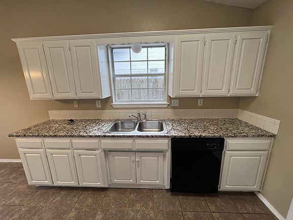 5th image of 4406 W Beaver Ln