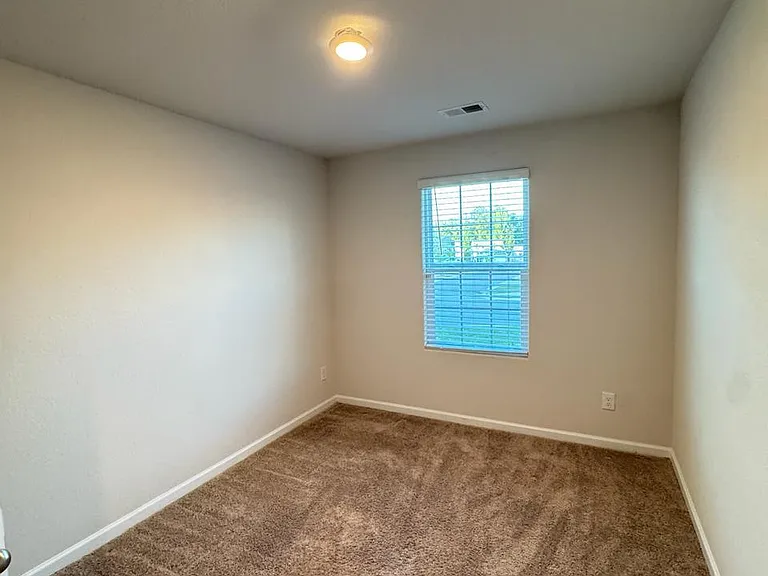 309 Turning Lake Dr — Photo 12