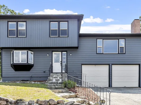 65 Lindstrom Lane, Manchester, NH 03104