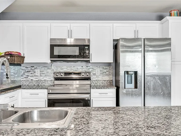 2645 Wimbledon White Ct — Photo 28