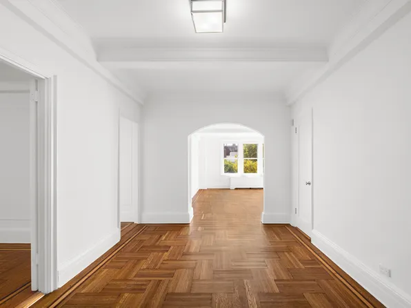 25 West 81st Street image 4 of 21