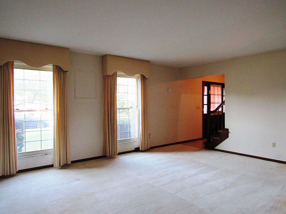 1525 Francisco Rd, Columbus, OH 43220 Zillow