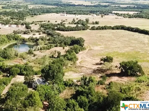 2677 County Road 4145, Cranfills Gap, TX 76637
