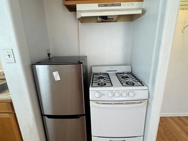 2120 Coal Ave SE — Photo 8