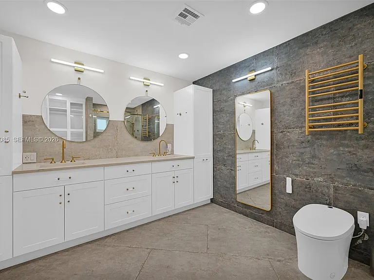 1001 NW 4th Ct — Photo 30