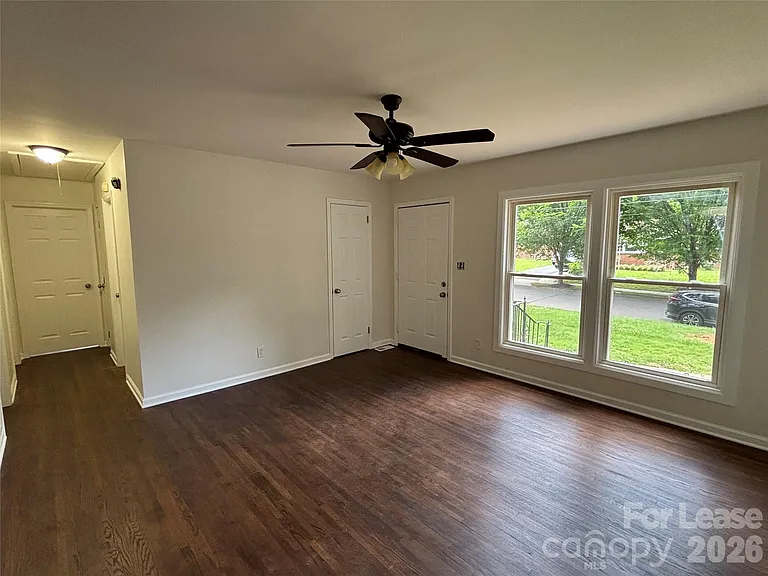 2627 Dora Dr — Photo 8
