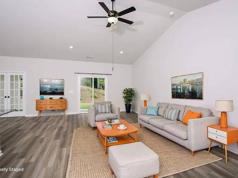 387 Cascade Knoll Dr — Photo 3