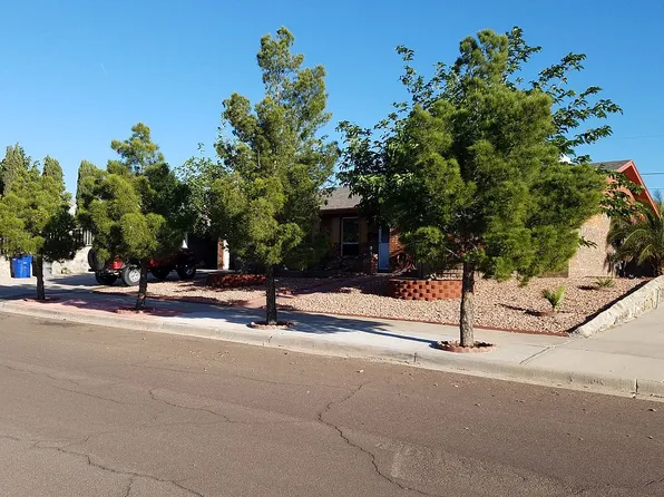 10171 Bon Aire Dr, El Paso, TX 79924