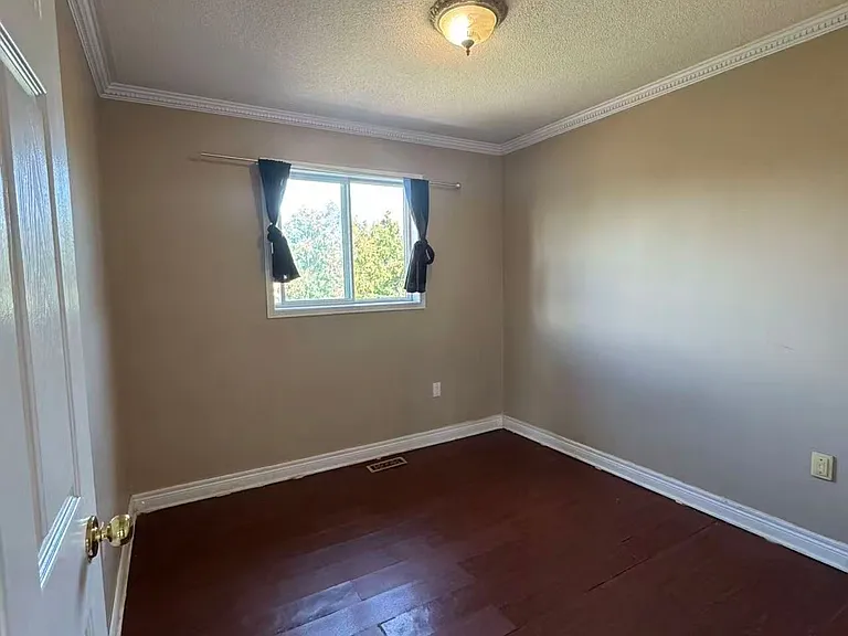 7267 Aldercrest Dr — Photo 23