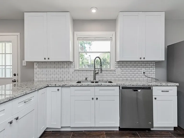 1719 Longhorn Dr — Photo 23