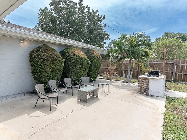 2126 Grove Valley Ave — Photo 25