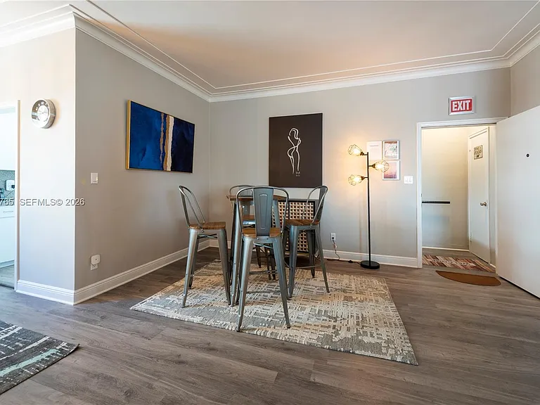 113 S 21st Ave #113 — Photo 6