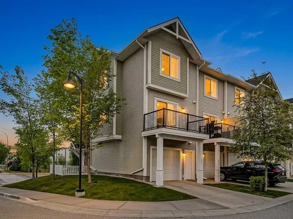 300 SE Marina Dr #52, Chestermere, AB T1X 0P6