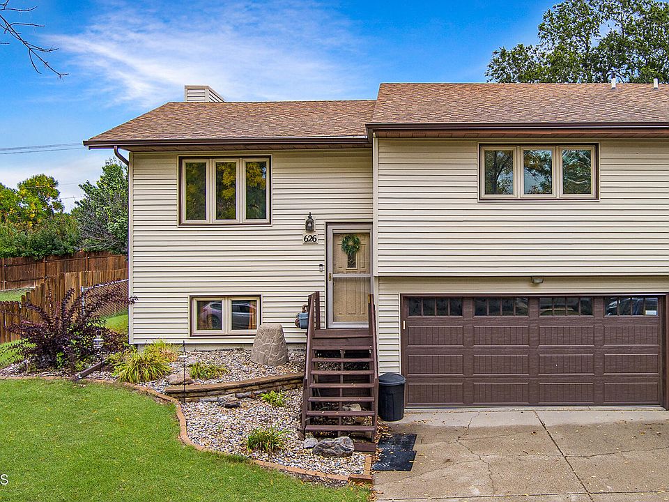 626 W Turnpike Ave, Bismarck, ND 58501 Zillow