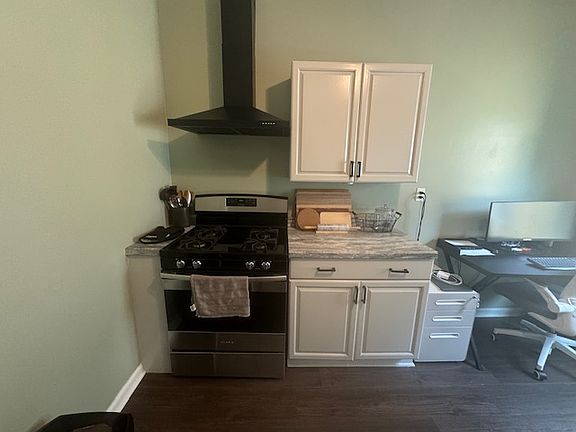 5th image of 119 Claremont Ave #2R
