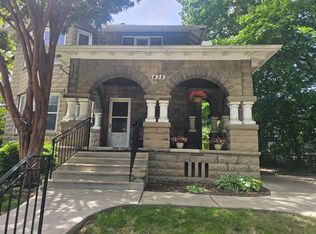 438 S 3rd St LOWR 1, West Dundee, IL 60118