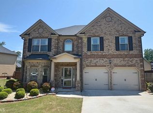 30 Waters Edge Ln, Covington, GA 30014