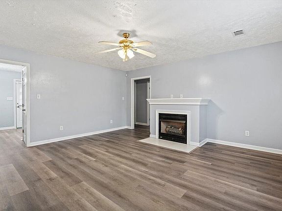 5th image of 2806 Cranbrook Drive