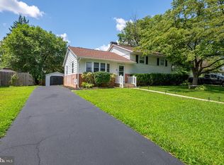 105 Center Ln, Reading, PA 19606