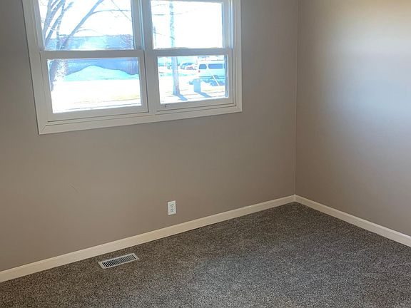 5th image of 2710 W 10th St
