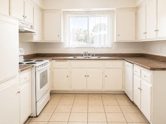 4th image of 45650 Fig Ave