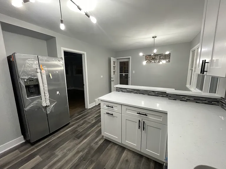 6825 W Leland Ave #3 — Photo 4