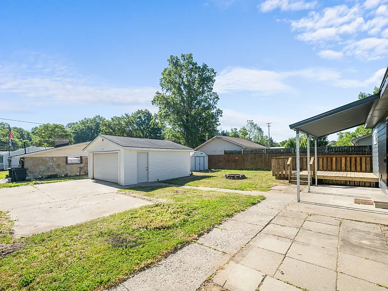 8560 Secor Rd — Photo 23